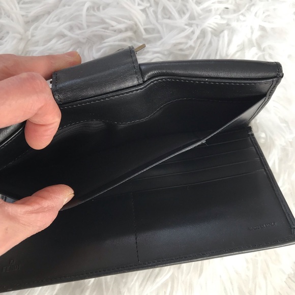 Fendi Black wallet. - Picture 6 of 6